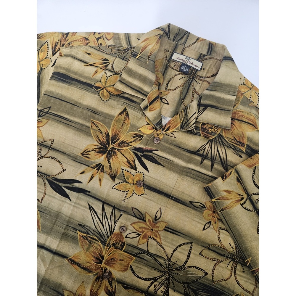 Tommy Bahama Men's Silk Hawaiian Short Sleeve Button Up Shirt Tropical Large